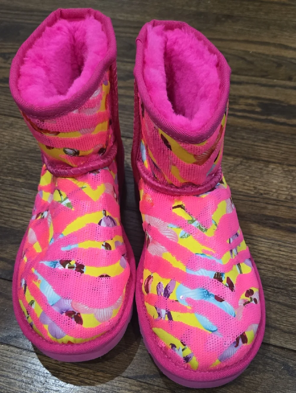 UGG Classic Mini Tiger Flower Sequins Ankle Boots Women's Size 7 Multicolor New